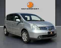 NISSAN LIVINA 1.8 SL 16V FLEX 4P AUTOMÁTICO NISSAN LIVINA 1.8 SL 16V FLEX 4P AUTOMÁTICO