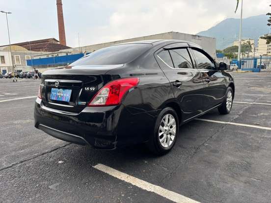 NISSAN-VERSA-1.6 16V FLEX SV 4P XTRONIC NISSAN-VERSA-2017