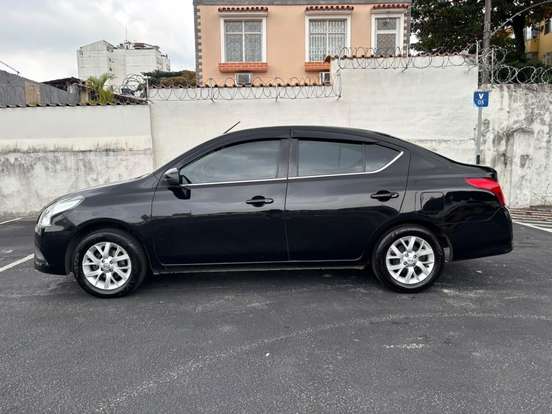NISSAN-VERSA-1.6 16V FLEX SV 4P XTRONIC NISSAN-VERSA-2017