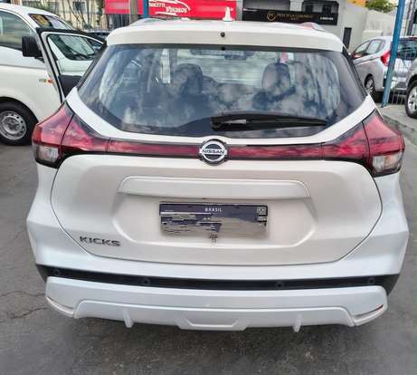 NISSAN-KICKS-2021