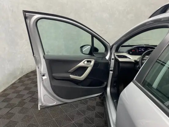 PEUGEOT-2008-2022
