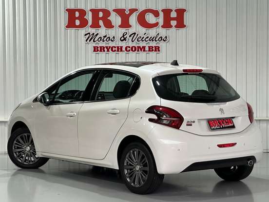PEUGEOT-208-2017