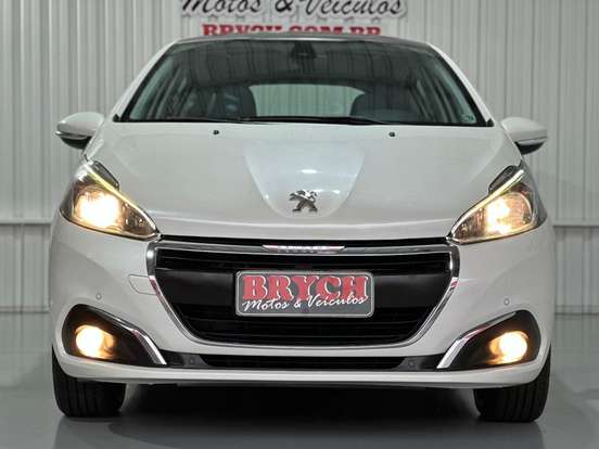 PEUGEOT-208-2017