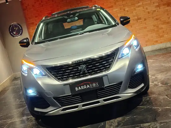 PEUGEOT-3008-2018