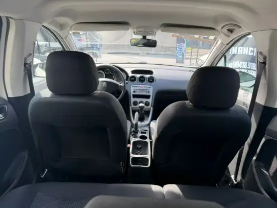 PEUGEOT-308-2013