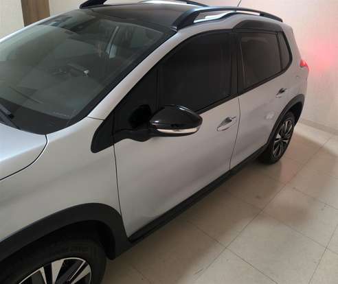 PEUGEOT-2008-2019