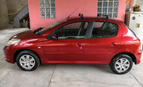 PEUGEOT-207-2010