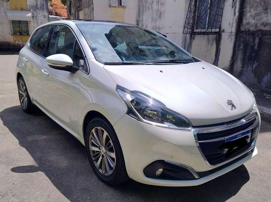 PEUGEOT-208-2016