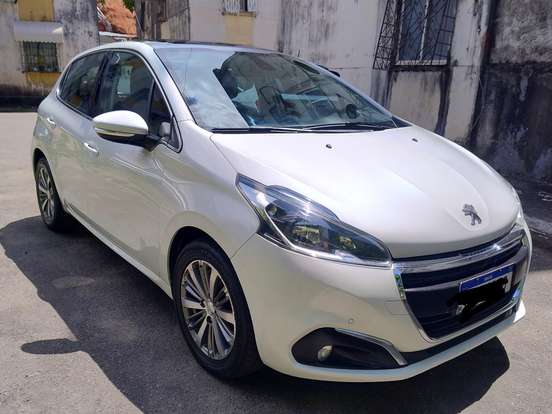 PEUGEOT-208-1.6 GRIFFE 16V FLEX 4P AUTOMÁTICO PEUGEOT-208-2016