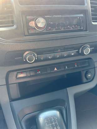 PEUGEOT-EXPERT-2022