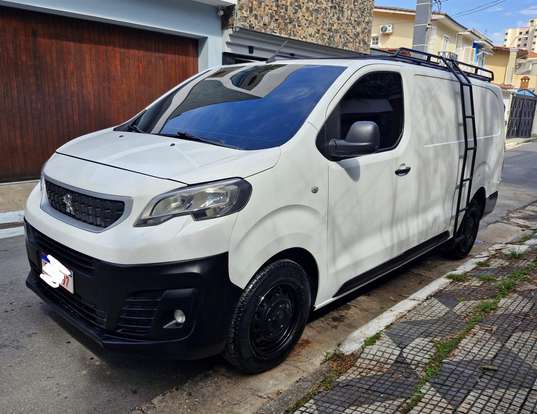 PEUGEOT-EXPERT-2020