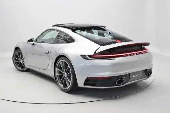 PORSCHE-911-2020