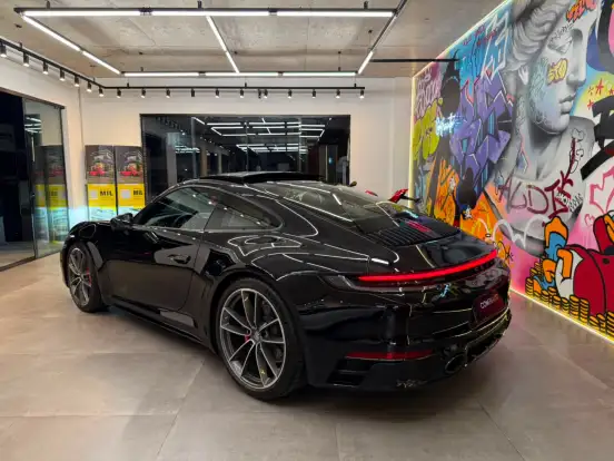 PORSCHE-911-2024
