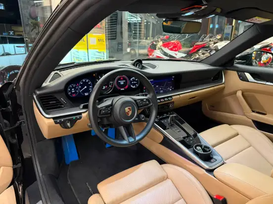 PORSCHE-911-2024