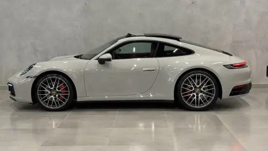 PORSCHE-911-2023
