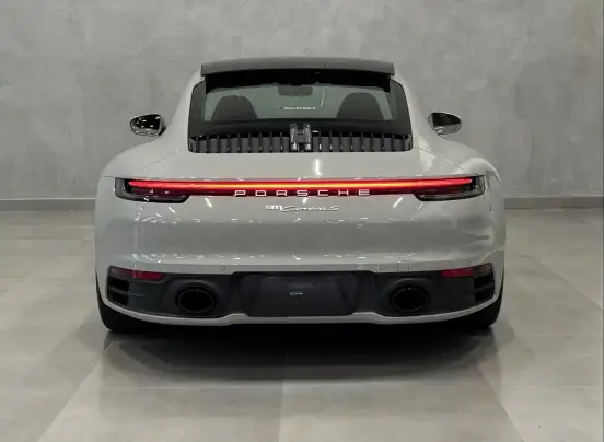 PORSCHE-911-2023