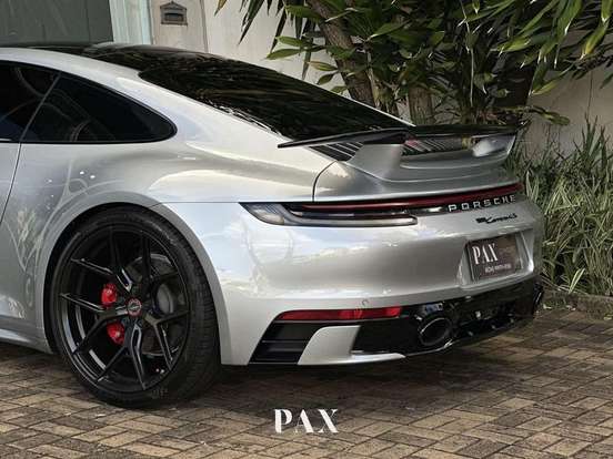 PORSCHE-911-2021