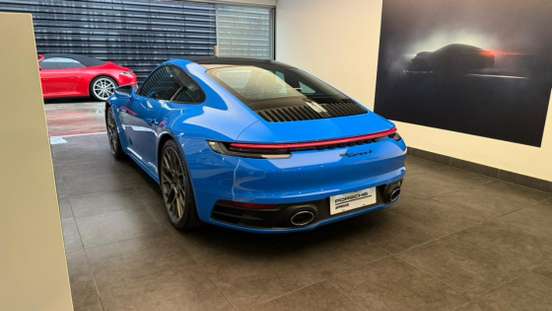 PORSCHE-911-2023