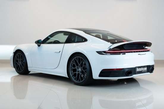 PORSCHE-911-2024