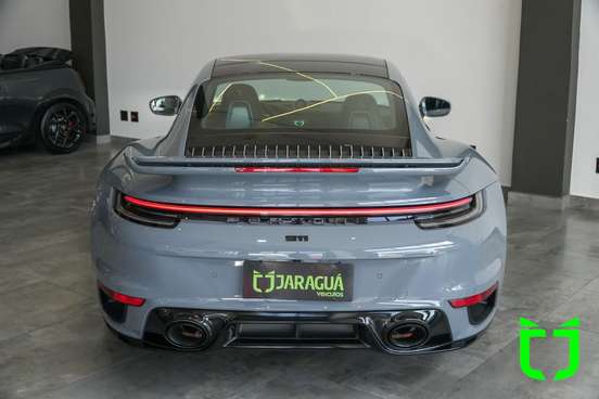 PORSCHE-911-2023