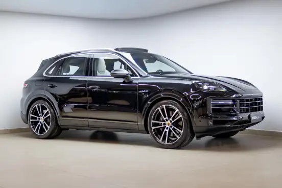 PORSCHE-CAYENNE-2025