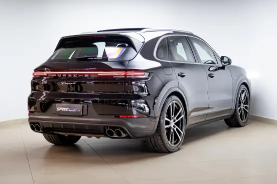 PORSCHE-CAYENNE-2025