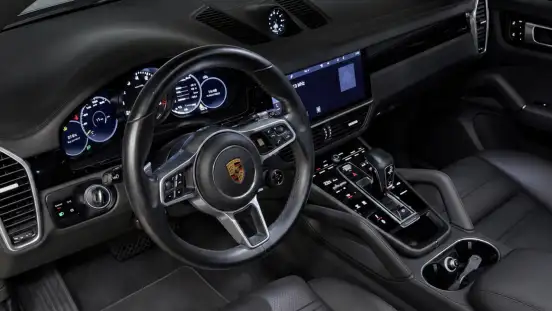 PORSCHE-CAYENNE-2022