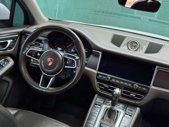 PORSCHE-MACAN-2.0 16V GASOLINA 4P AUTOMÁTICO PORSCHE-MACAN-2019