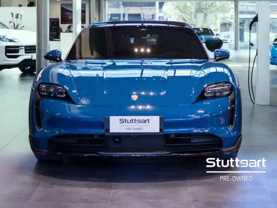 PORSCHE-TAYCAN-2023