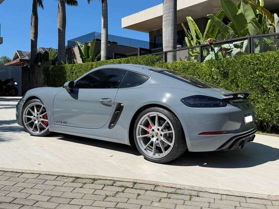PORSCHE-718-2025