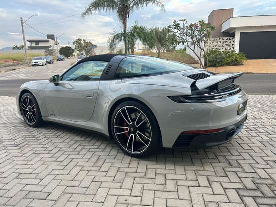 PORSCHE-911-3.0 24V H6 GASOLINA TARGA 4 GTS PDK PORSCHE-911-2023