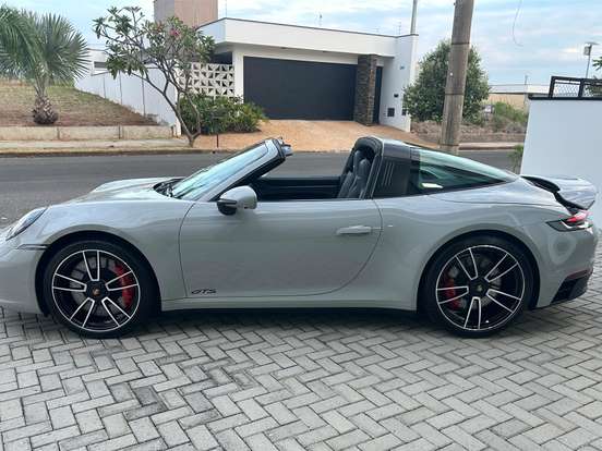 PORSCHE-911-3.0 24V H6 GASOLINA TARGA 4 GTS PDK PORSCHE-911-2023