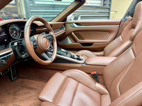 PORSCHE-911-2022
