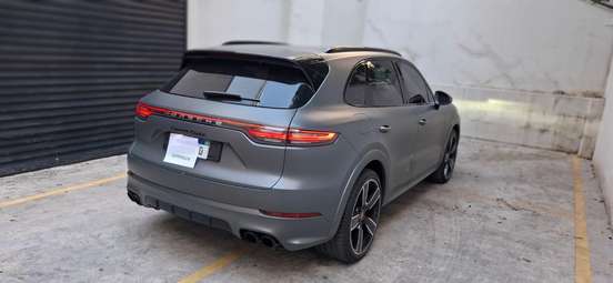 PORSCHE-CAYENNE-2018