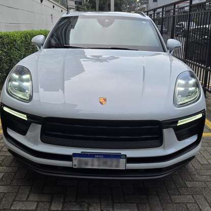 PORSCHE-MACAN-2022