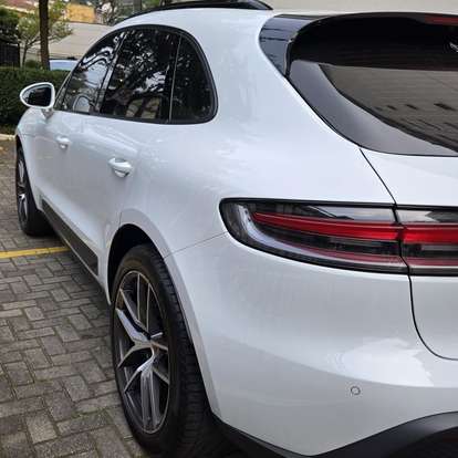 PORSCHE-MACAN-2022