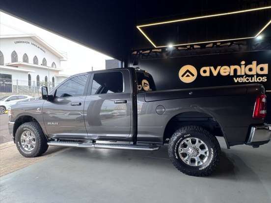 RAM-2500-6.7 I6 TURBO DIESEL LARAMIE CD 4X4 AUTOMÁTICO RAM-2500-2024