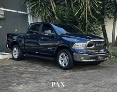 RAM CLASSIC 5.7 V8 GASOLINA LARAMIE CD 4X4 AUTOMÁTICO RAM CLASSIC 5.7 V8 GASOLINA LARAMIE CD 4X4 AUTOMÁTICO