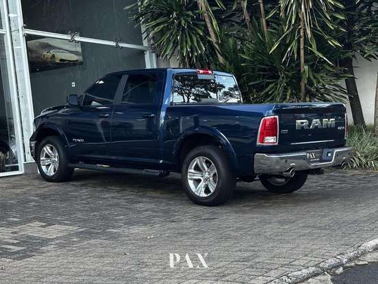 RAM-CLASSIC-5.7 V8 GASOLINA LARAMIE CD 4X4 AUTOMÁTICO RAM-CLASSIC-2023