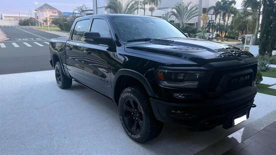 RAM-1500-5.7 V8 GASOLINA REBEL CD 4X4 AUTOMÁTICO RAM-1500-2022