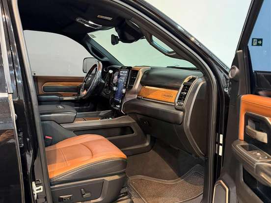 RAM-3500-6.7 I6 TURBO DIESEL LIMITED LONGHORN CD 4X4 AUTOMÁTICO RAM-3500-2022