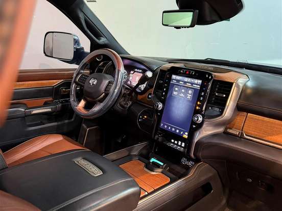 RAM-3500-6.7 I6 TURBO DIESEL LIMITED LONGHORN CD 4X4 AUTOMÁTICO RAM-3500-2022