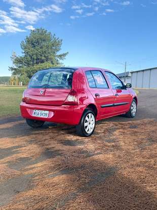 RENAULT-CLIO-2010