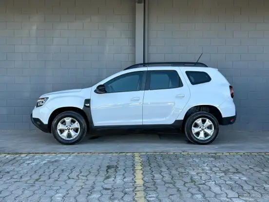 RENAULT-DUSTER-2025