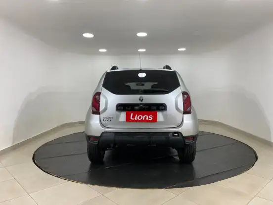 RENAULT-DUSTER-2016
