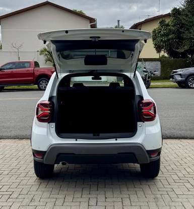 RENAULT-DUSTER-2024