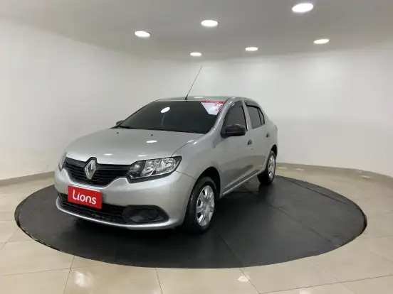 RENAULT-LOGAN-2017