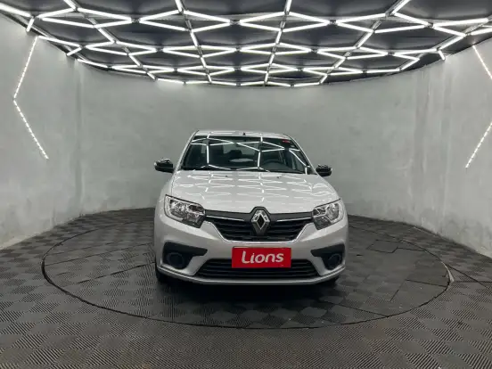 RENAULT-LOGAN-2025