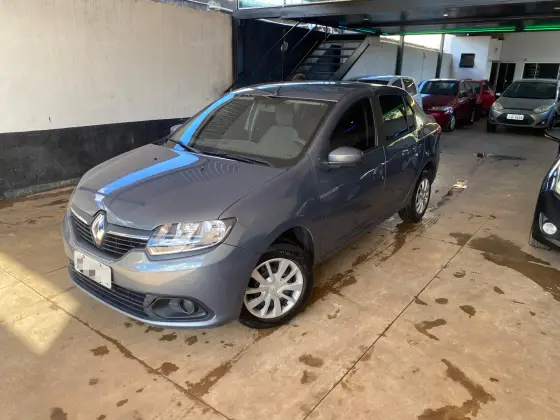 RENAULT LOGAN 1.6 EXPRESSION 8V FLEX 4P MANUAL RENAULT LOGAN 1.6 EXPRESSION 8V FLEX 4P MANUAL