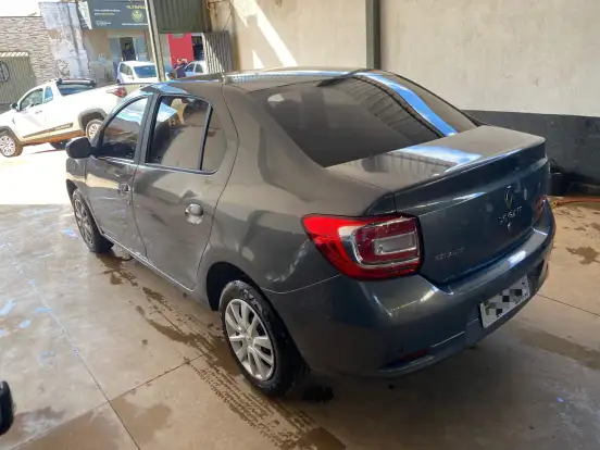 RENAULT-LOGAN-1.6 EXPRESSION 8V FLEX 4P MANUAL RENAULT-LOGAN-2015